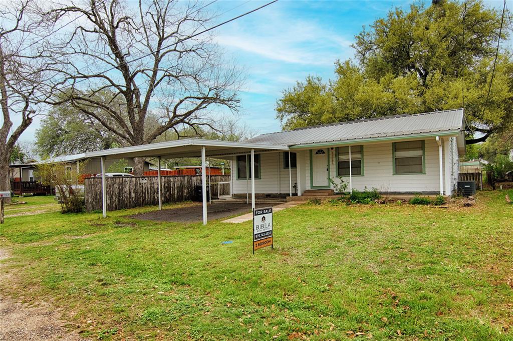 1116-C Simpson Street, Schulenburg, Texas image 3