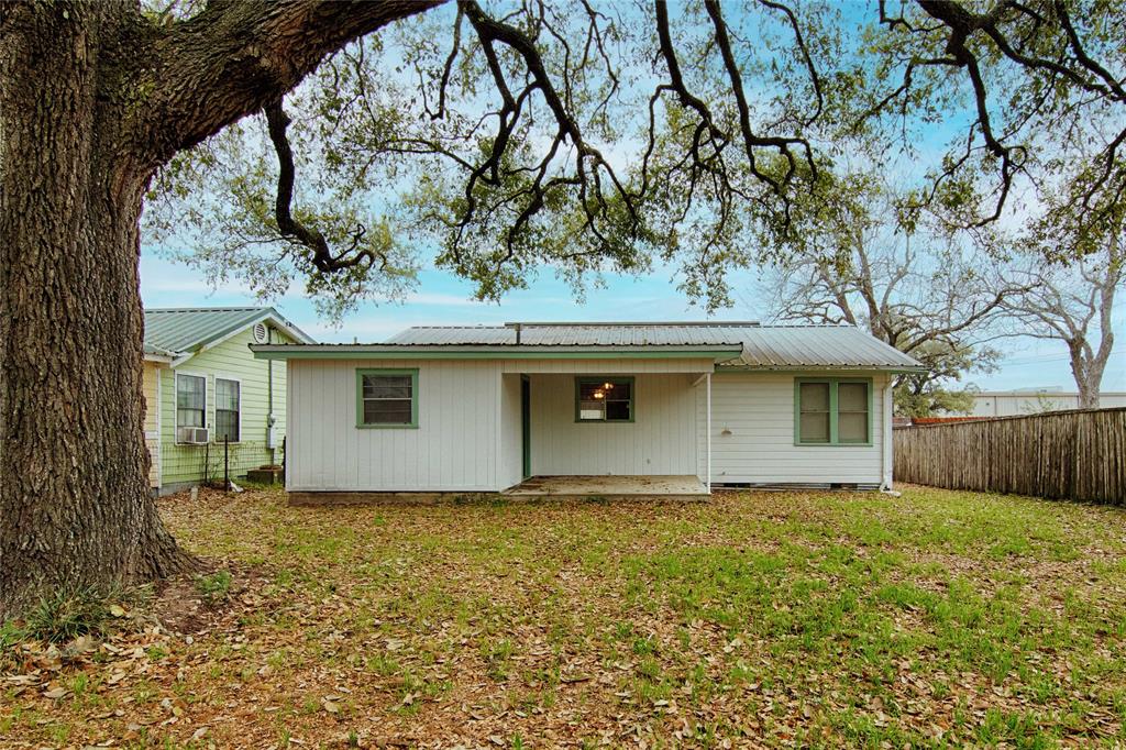 1116-C Simpson Street, Schulenburg, Texas image 24