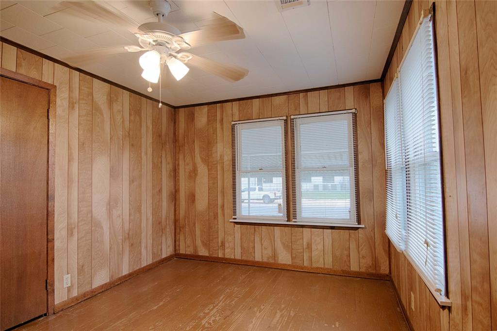 1116-C Simpson Street, Schulenburg, Texas image 21