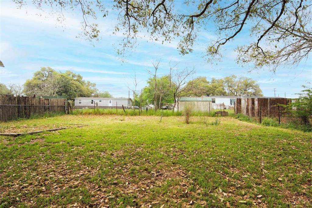 1116-C Simpson Street, Schulenburg, Texas image 28