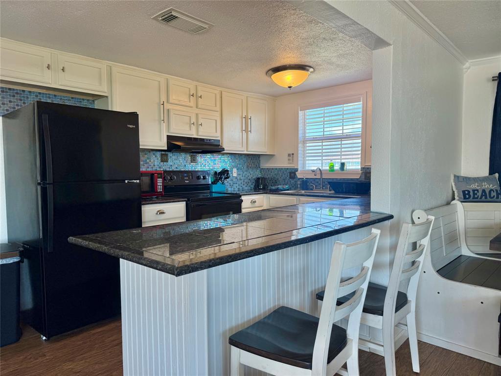 118 Sandpiper Avenue, Surfside Beach, Texas image 6