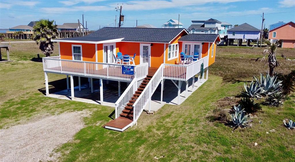 118 Sandpiper Avenue, Surfside Beach, Texas image 1