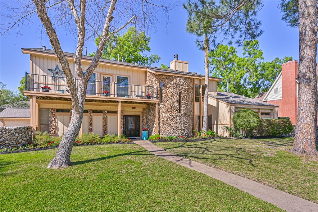307 Crestwood Drive