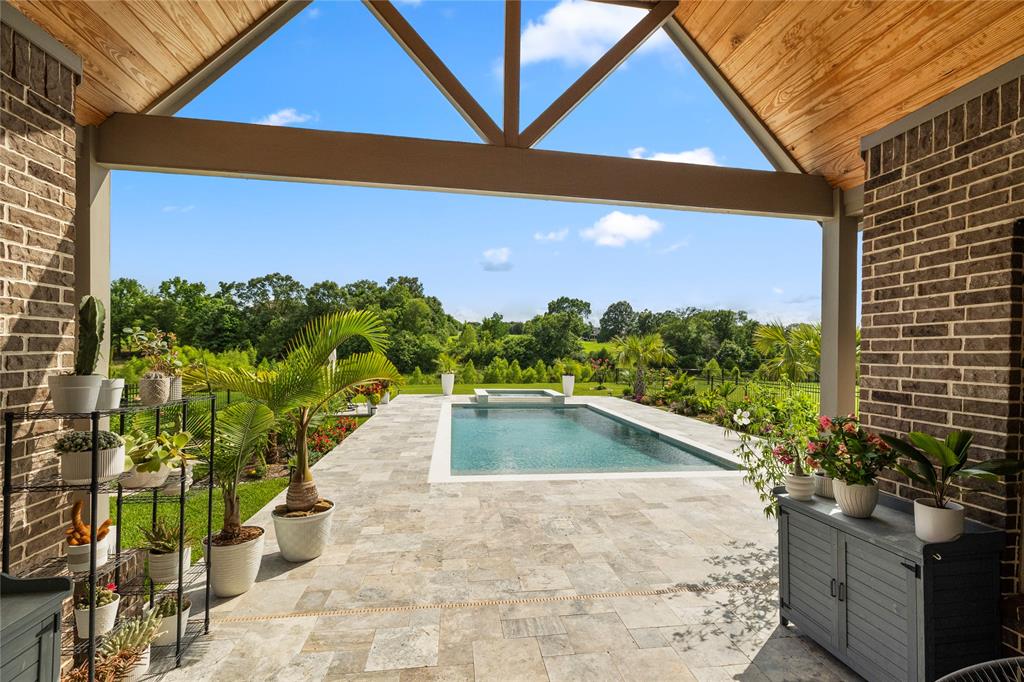 250 Peninsula Point Drive