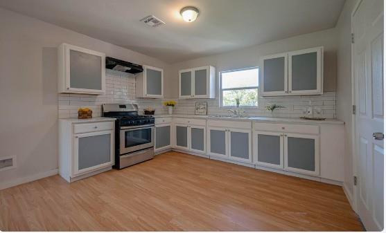 202 Burkett Street, Richwood, Texas image 3