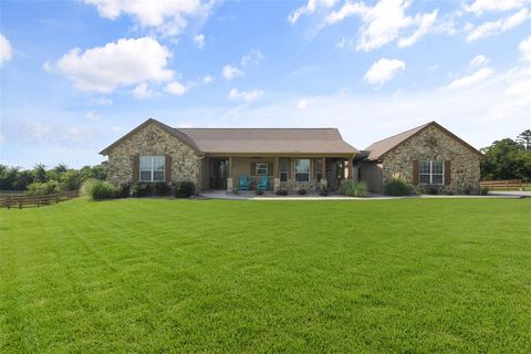 Single Family Residence in Montgomery TX 22000 Stone Creek Lane.jpg