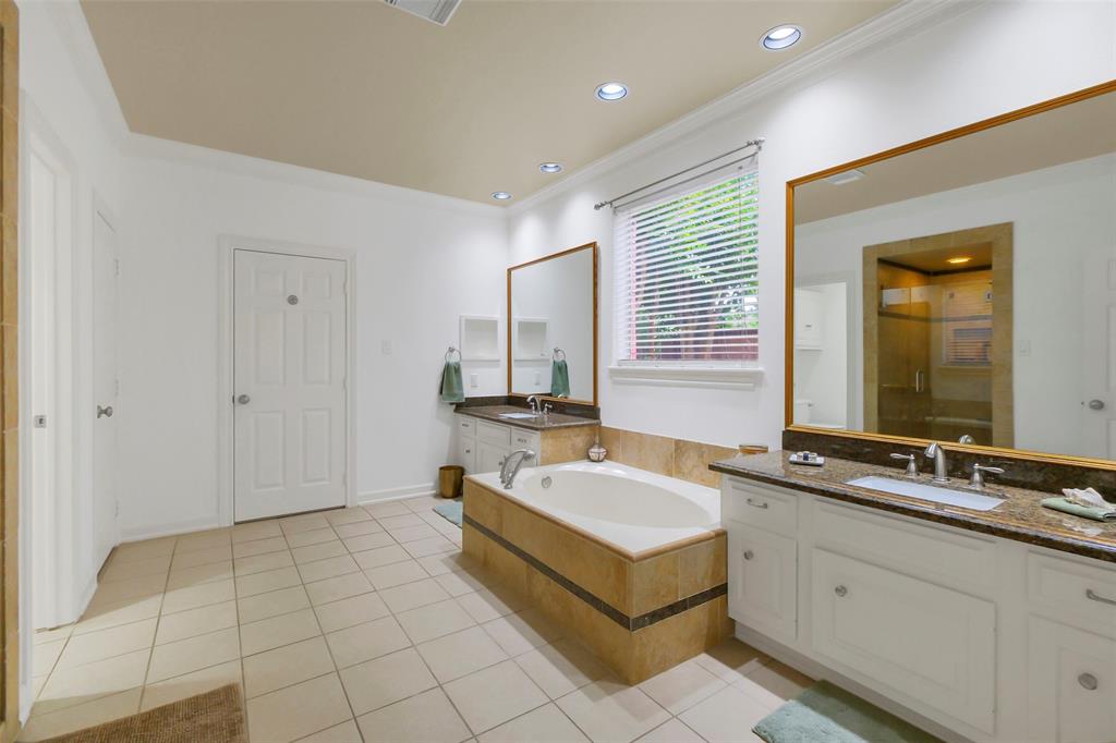 1642 Kelliwood Oaks Drive, Katy, Texas image 24