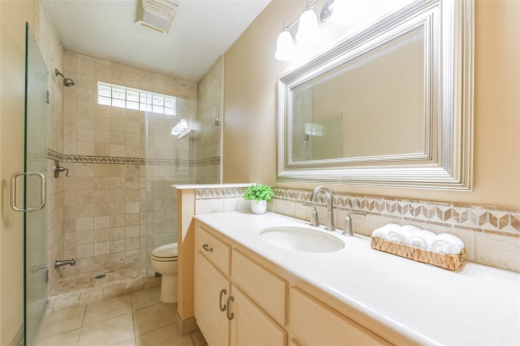 3510 Longherridge Drive, Pearland, Texas image 33