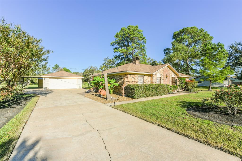 3510 Longherridge Drive, Pearland, Texas image 3