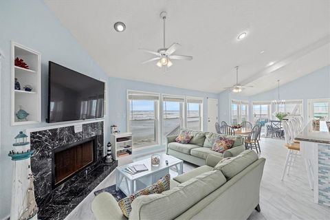 Single Family Residence in Galveston TX 4227 Ghost Crab Lane 3.jpg