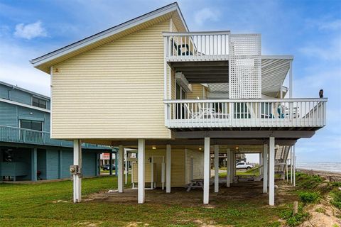 Single Family Residence in Galveston TX 4227 Ghost Crab Lane 2.jpg