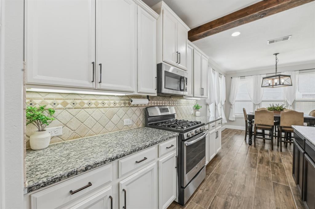 8906 Hummingbird Glen Court, Tomball, Texas image 15