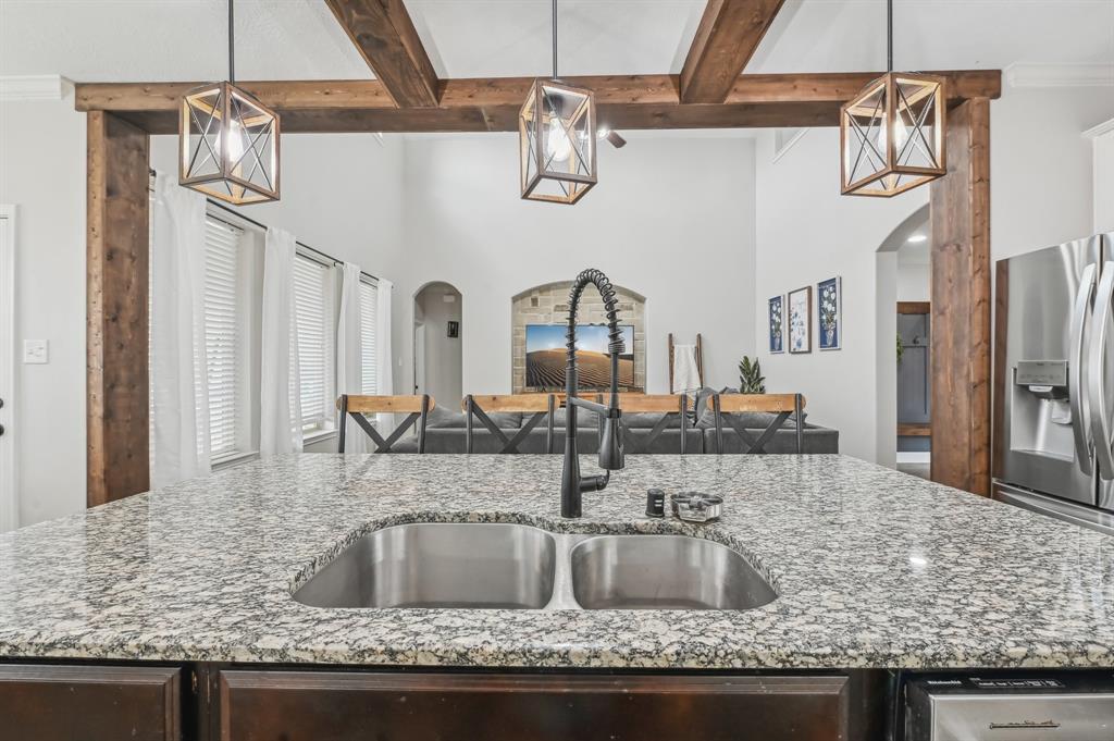 8906 Hummingbird Glen Court, Tomball, Texas image 13