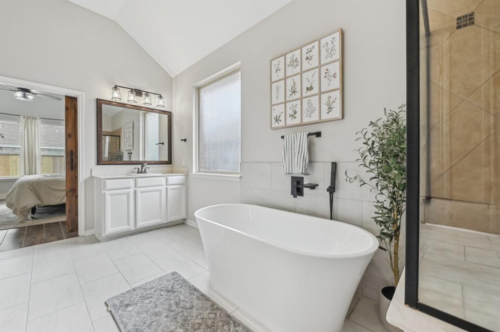 8906 Hummingbird Glen Court, Tomball, Texas image 25