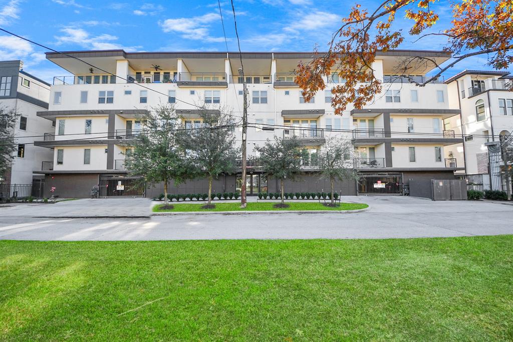 4819 Caroline Street #102, Houston, Texas image 2