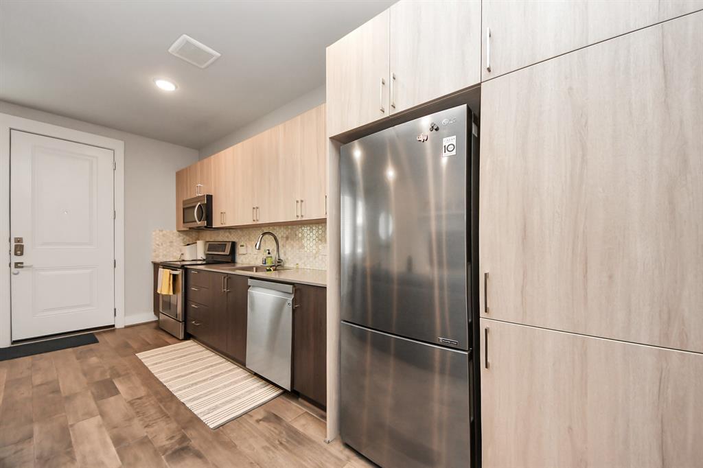 4819 Caroline Street #102, Houston, Texas image 10