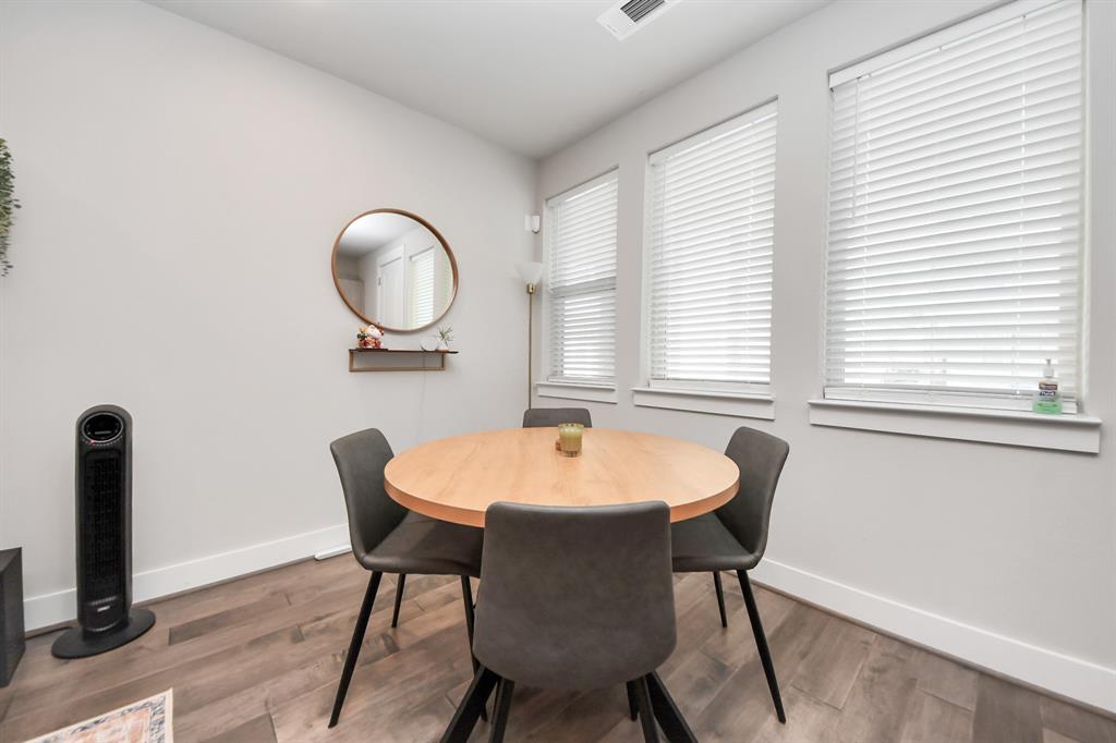 4819 Caroline Street #102, Houston, Texas image 5