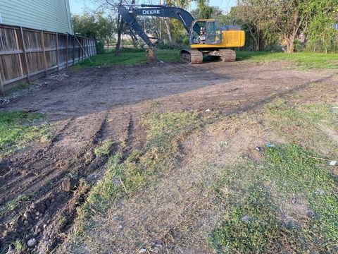 Photo of 227 E 38th Street, Houston, TX 77018 (MLS # 89451700)