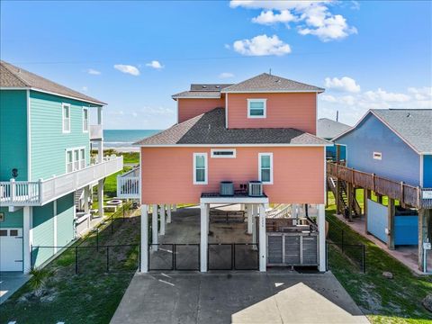 A home in Crystal Beach