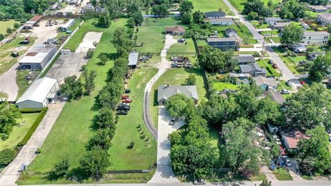 1804 Esther Drive Houston TX 77088
