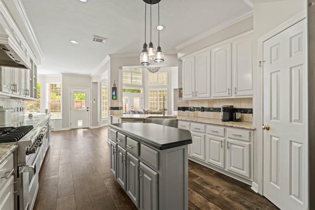 1915 Landon Point Circle, Katy, Texas image 20