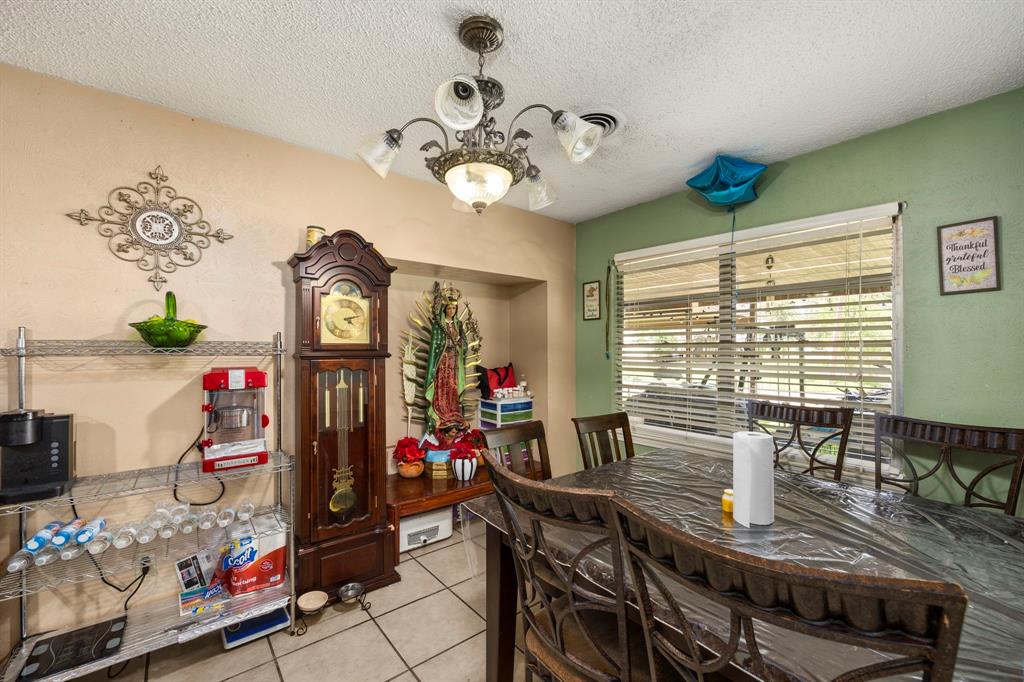 12337 Kayla Lane, Houston, Texas image 8