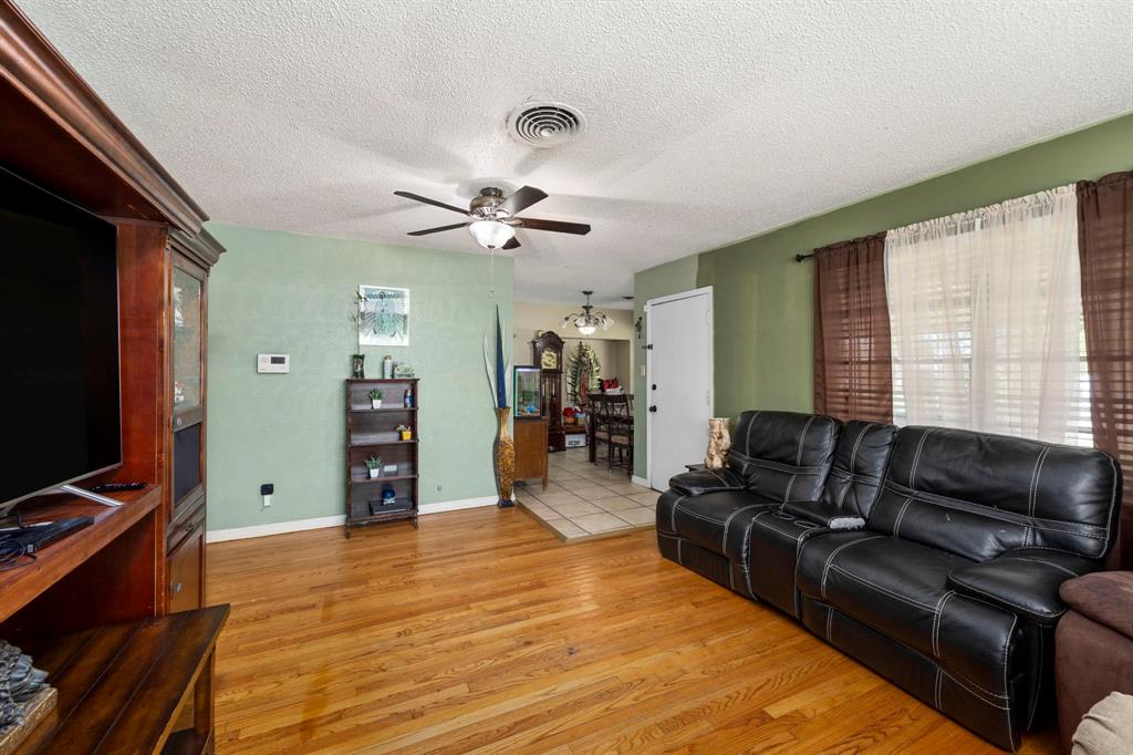 12337 Kayla Lane, Houston, Texas image 7
