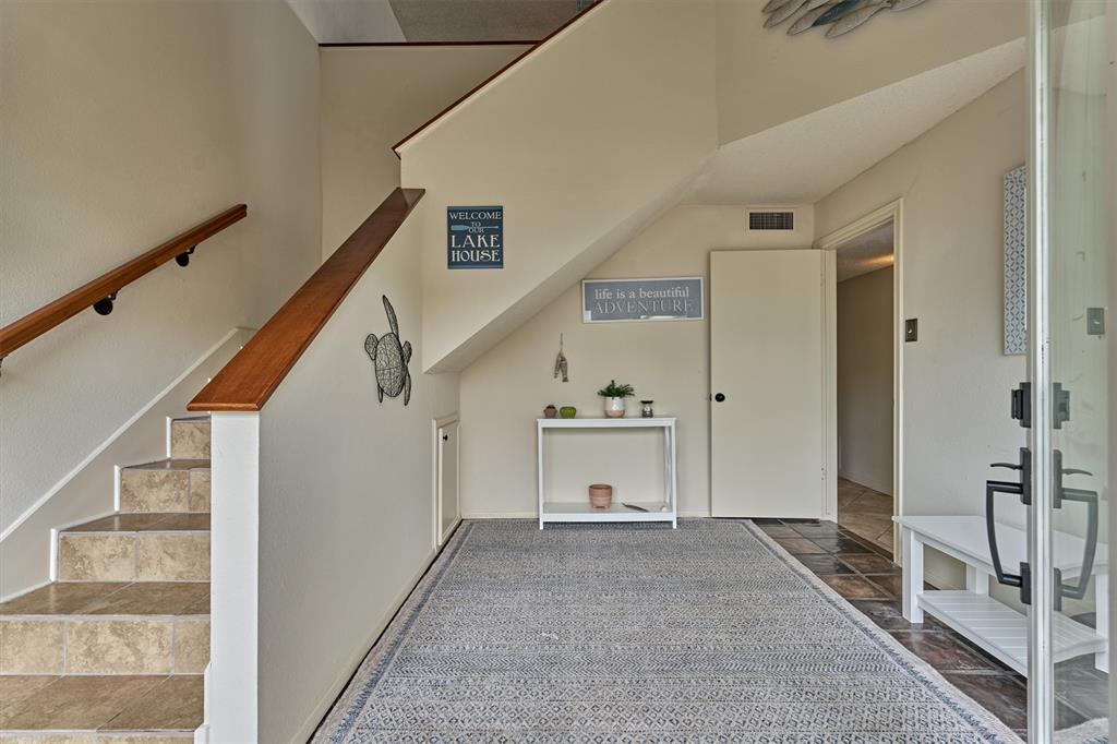 2012 Lakewood Court, Willis, Texas image 9