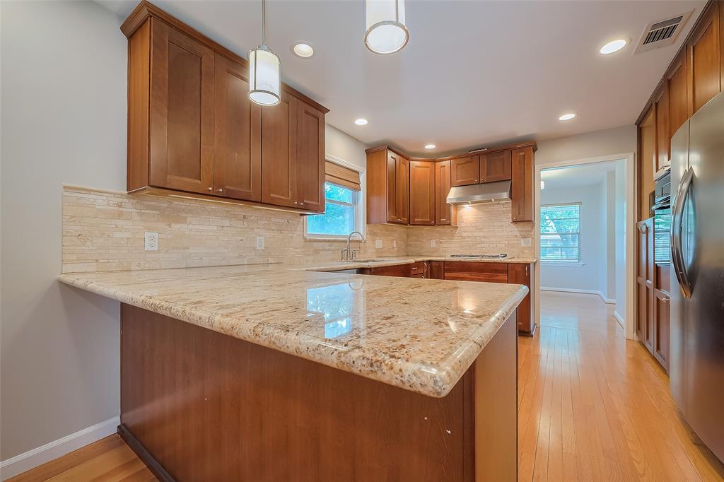 5243 Stillbrooke Drive, Houston, Texas image 9