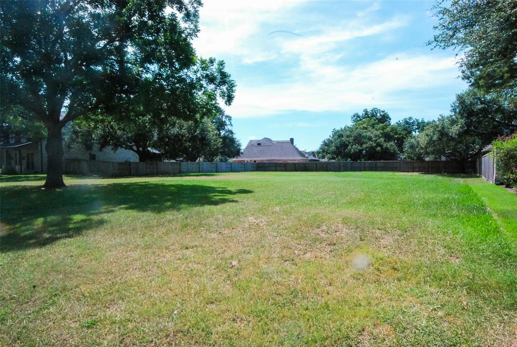 5211 Weston Drive