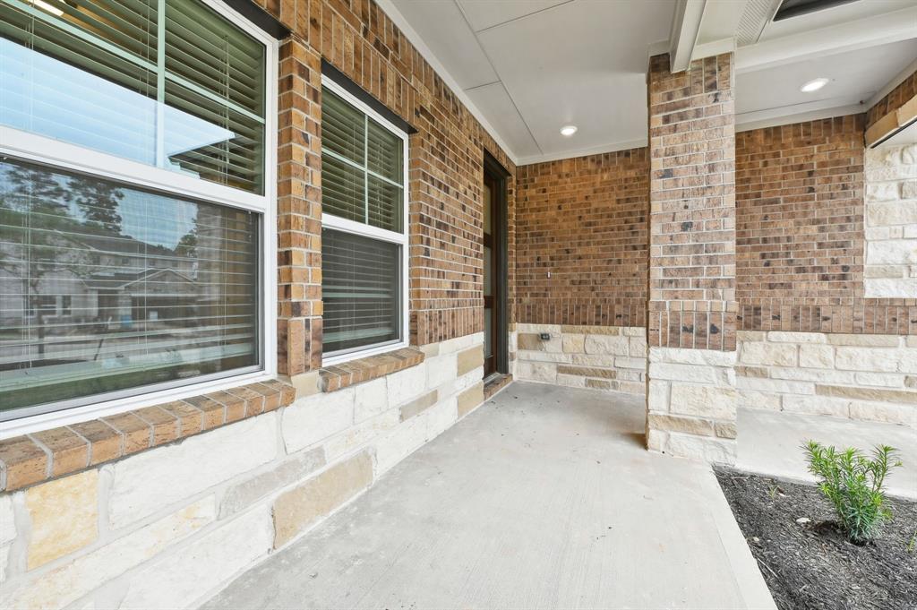 1634 Shae Oak Lane