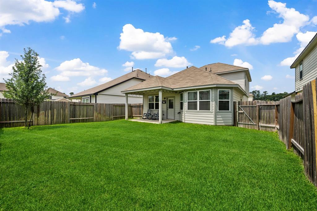 2037 Muggy Lane, Conroe, Texas image 27