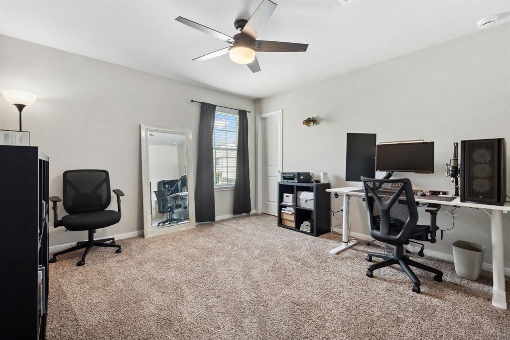 2037 Muggy Lane, Conroe, Texas image 21