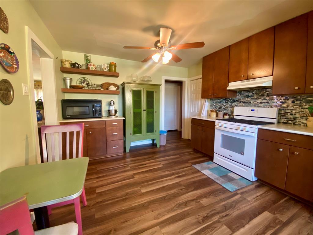 2027 103rd Street, Galveston, Texas image 11