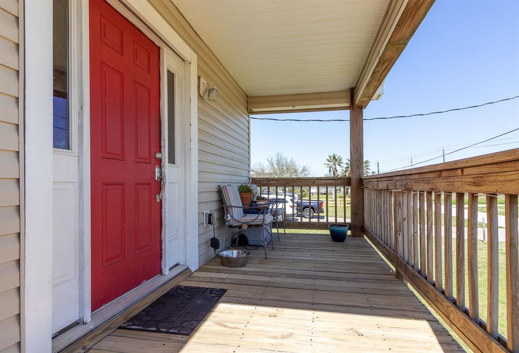 2027 103rd Street, Galveston, Texas image 5