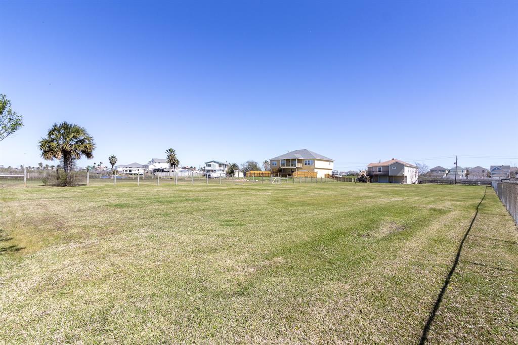 2027 103rd Street, Galveston, Texas image 33