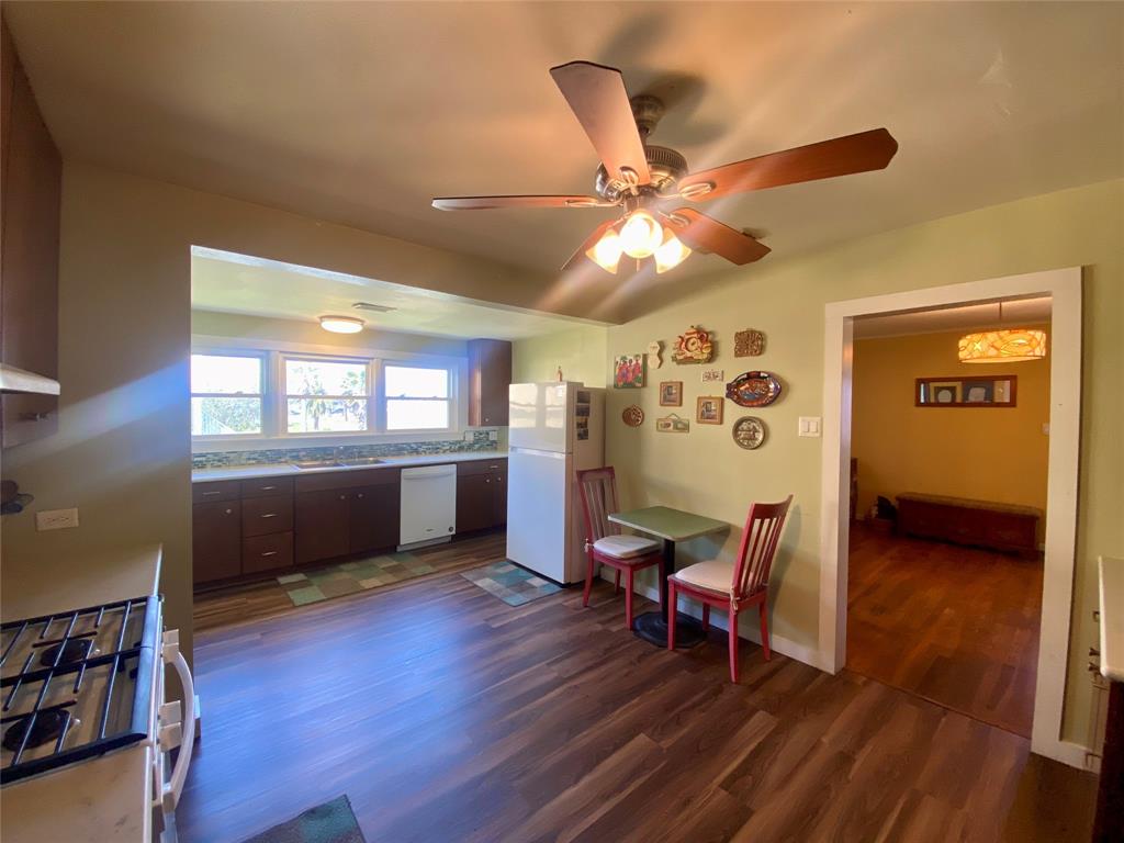 2027 103rd Street, Galveston, Texas image 13