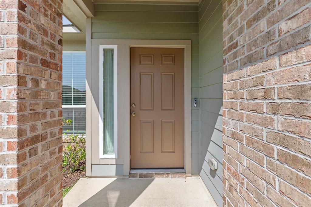 1059 Bending Trail Drive, Tomball, Texas image 3