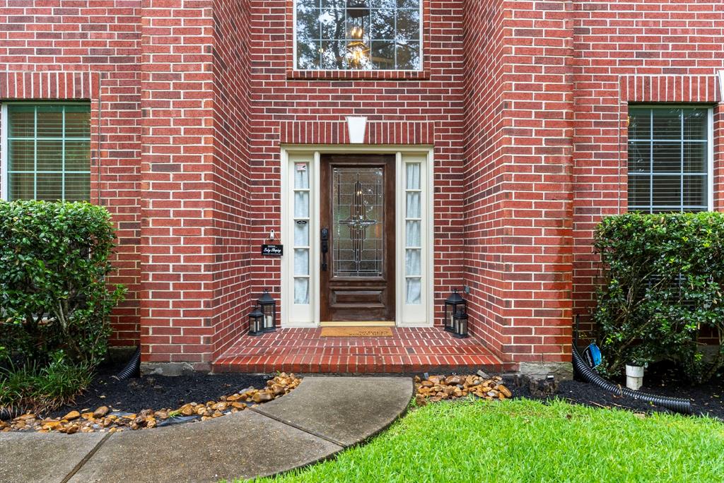 6 Cranberry Bend, The Woodlands, Texas image 15