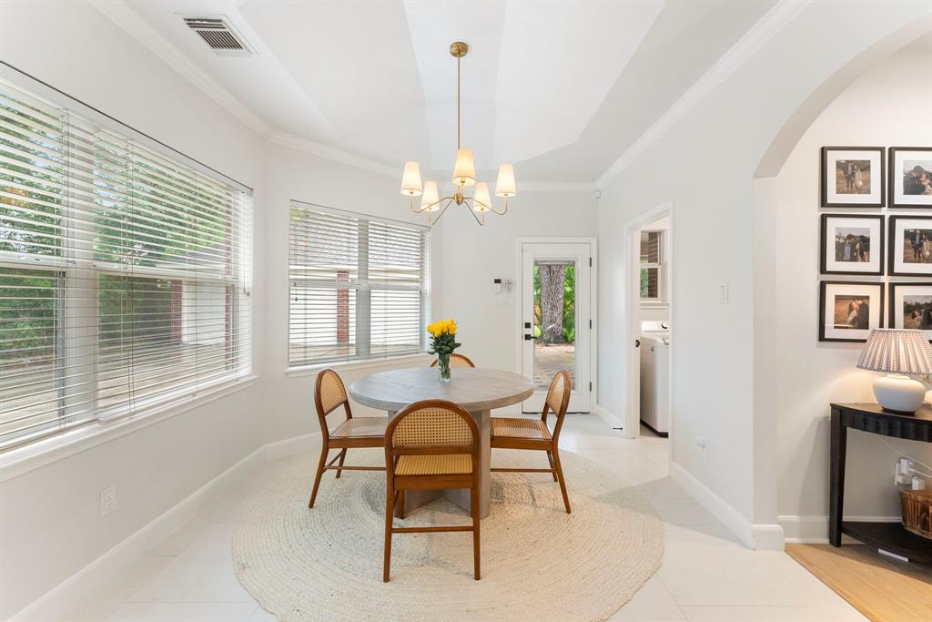 6 Cranberry Bend, The Woodlands, Texas image 21