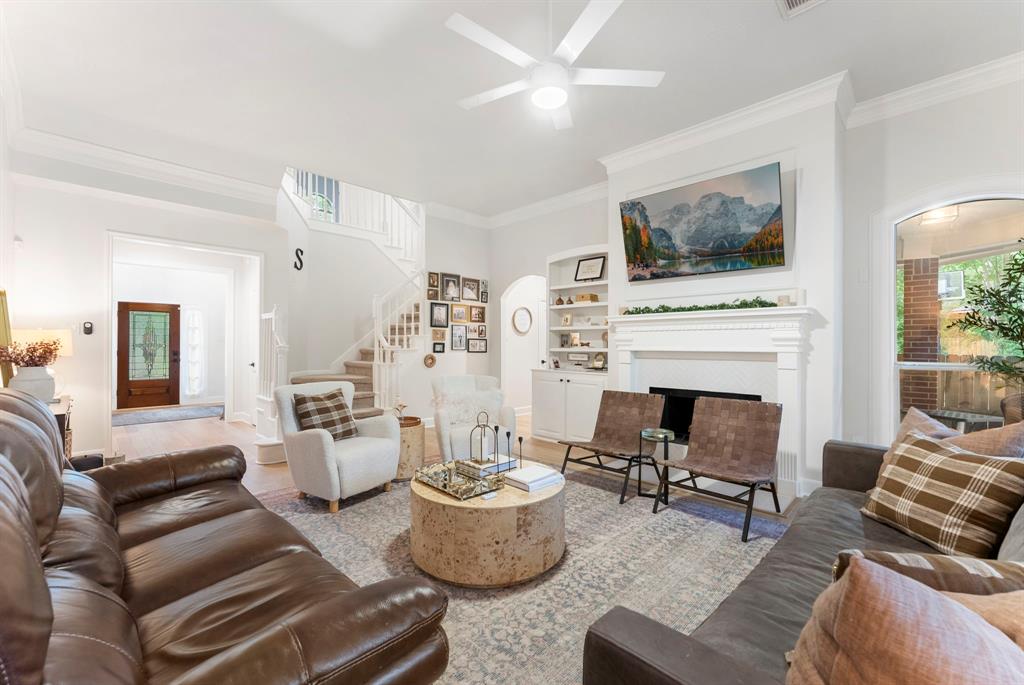 6 Cranberry Bend, The Woodlands, Texas image 6