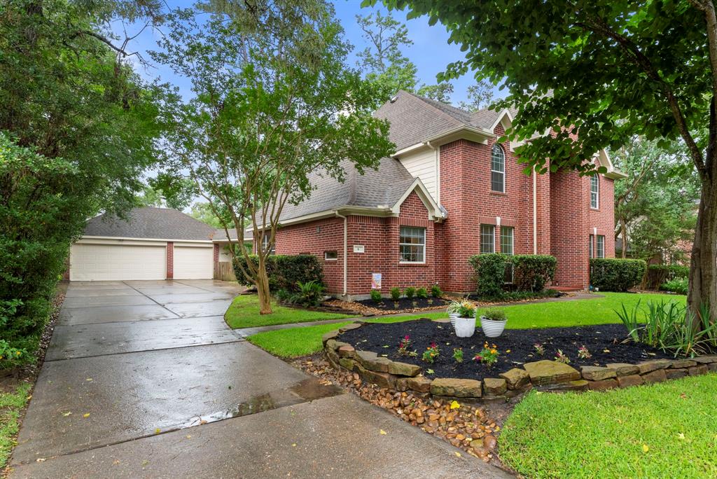 6 Cranberry Bend, The Woodlands, Texas image 14