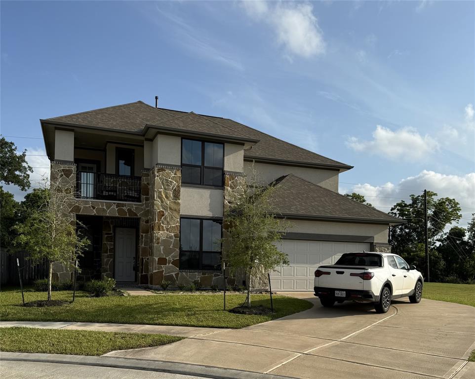2811 San Bernard Drive, Fresno, Texas image 1