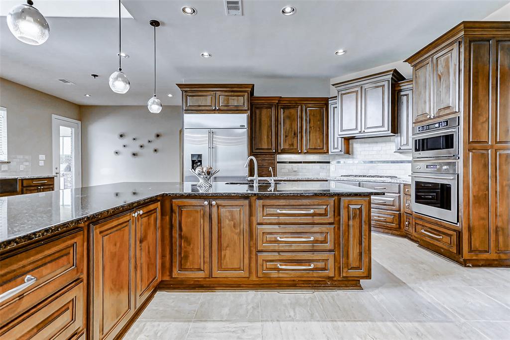 3623 Wellspring Lake Drive, Fulshear, Texas image 10