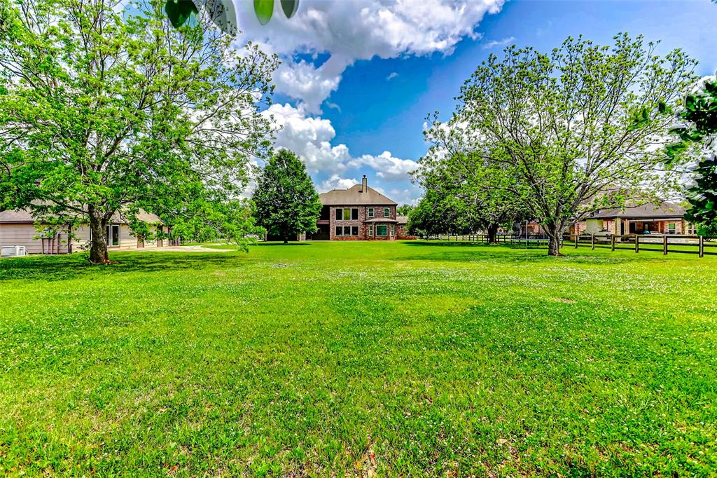 3623 Wellspring Lake Drive, Fulshear, Texas image 44