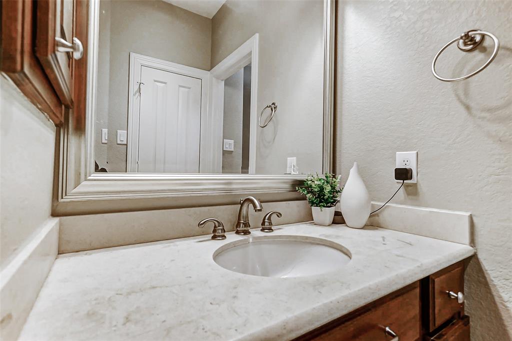 3623 Wellspring Lake Drive, Fulshear, Texas image 31