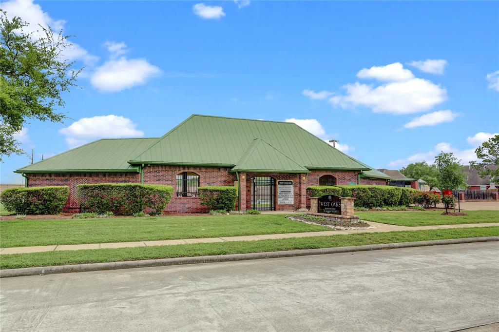 6308 Fern Court, Pearland, Texas image 18