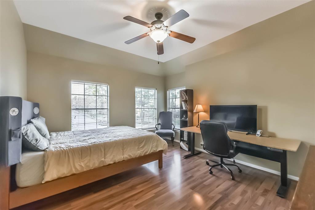 2214 Kings Trail, Kingwood, Texas image 33