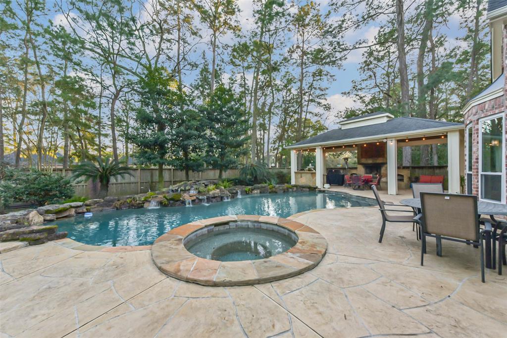 2214 Kings Trail, Kingwood, Texas image 40