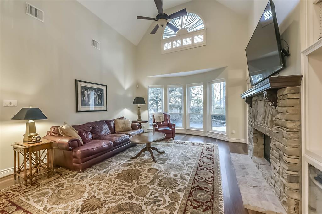 2214 Kings Trail, Kingwood, Texas image 17
